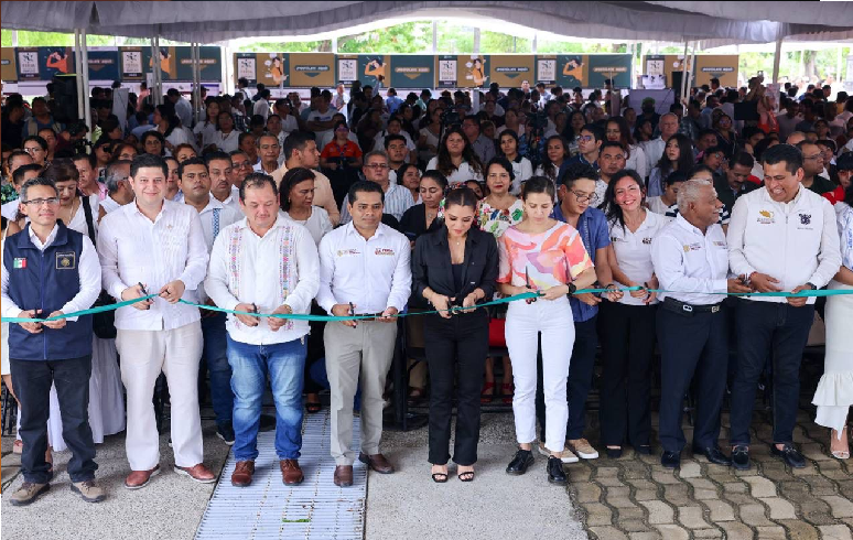 Evelyn Salgado y la subsecretaria de Empleo federal, Quia Chávez Domínguez, ofertan más de mil vacantes en la Feria Nacional del Empleo Acapulco